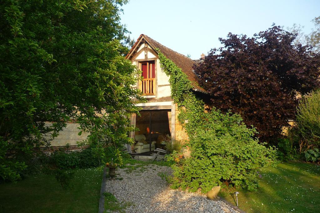 Au Fond Du Jardin Maison D'Hotes Saint-Saens Exterior photo