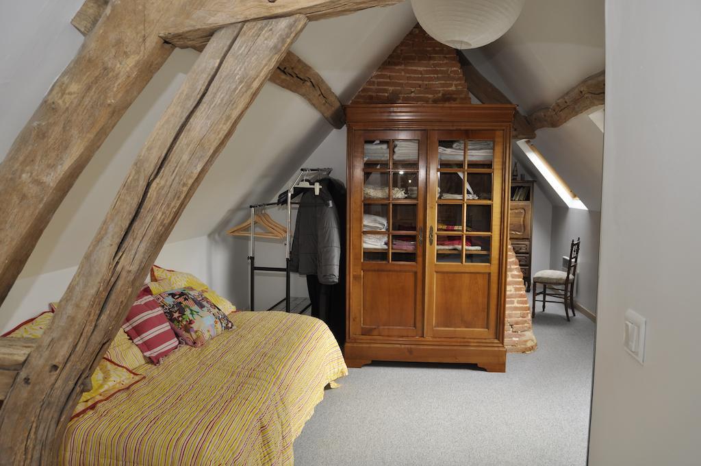 Au Fond Du Jardin Maison D'Hotes Saint-Saens Room photo